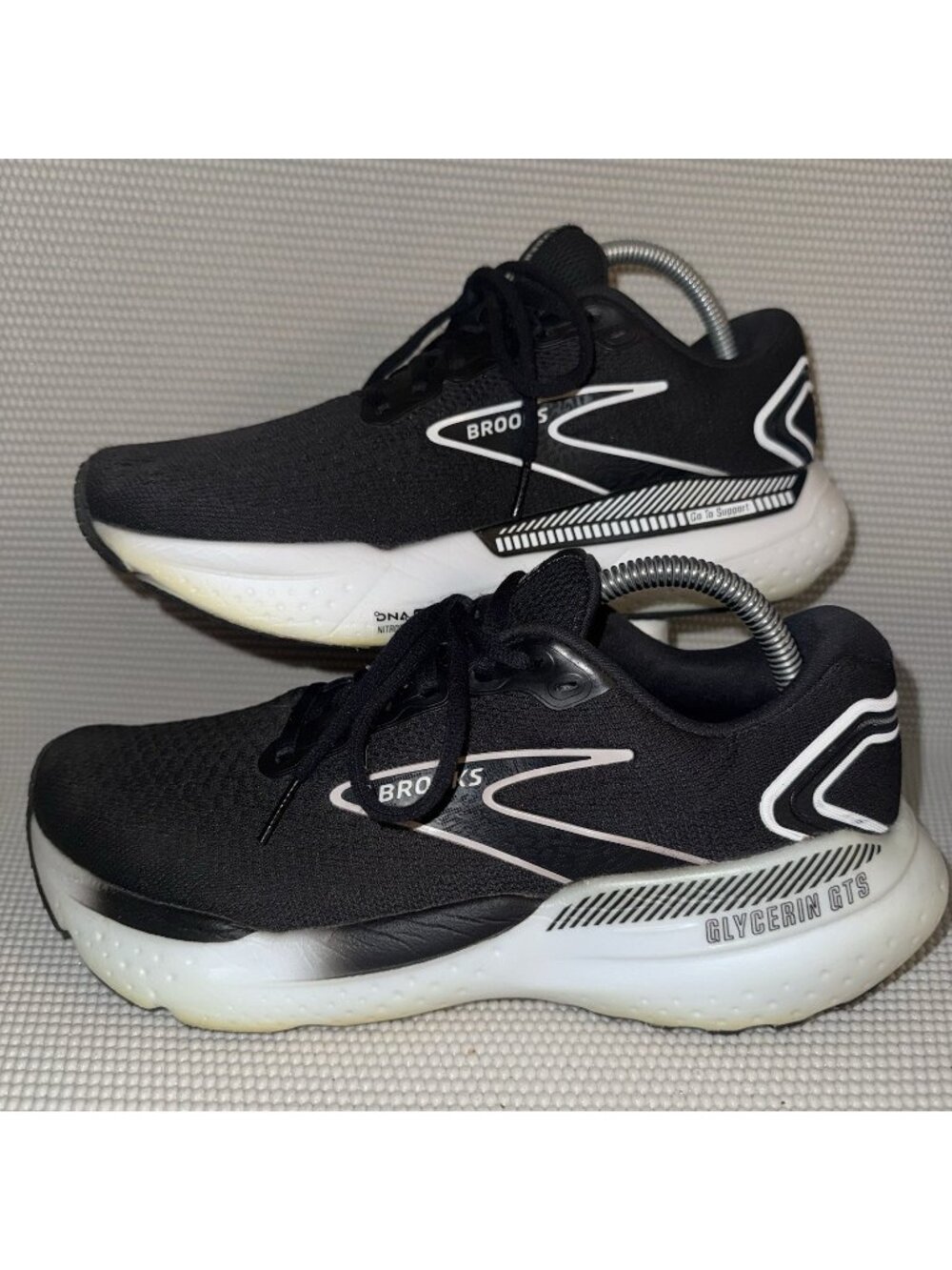 Brooks Glycerin GTS 21 Black Sneaker Running Athletic Gym Shoes Women’s Size 10